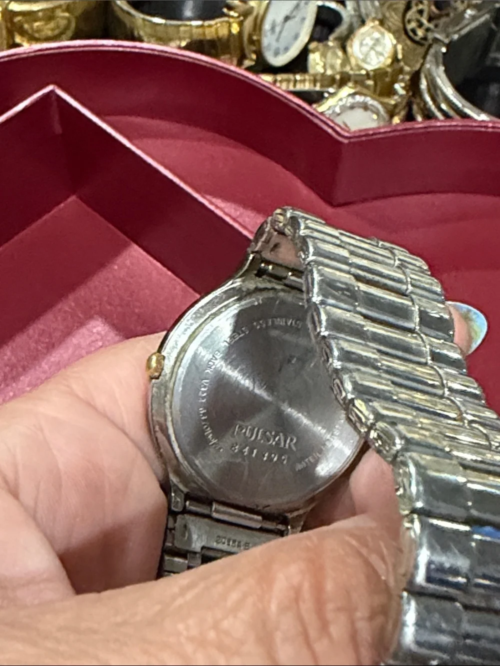 Pulsar Men’s Silver Tone Watch with White Dial and Gold Accents working !